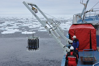 University Science Field Trip Shipping Worldwide